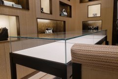 starphire-glass-display