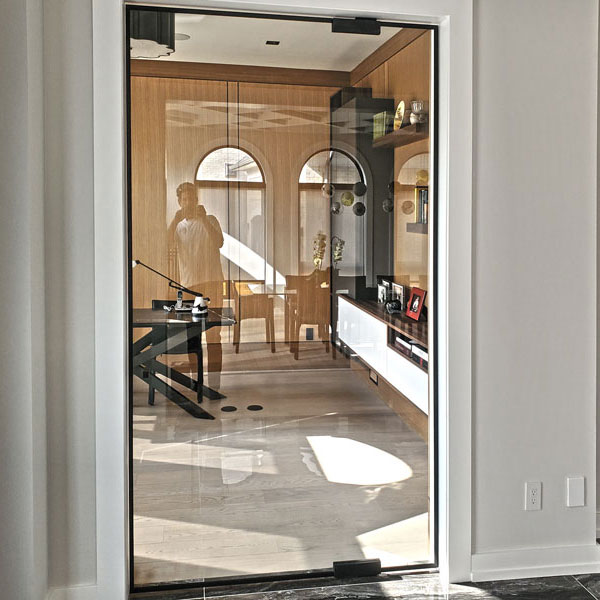Pivot Glass Doors Toronto – Modern Alternative