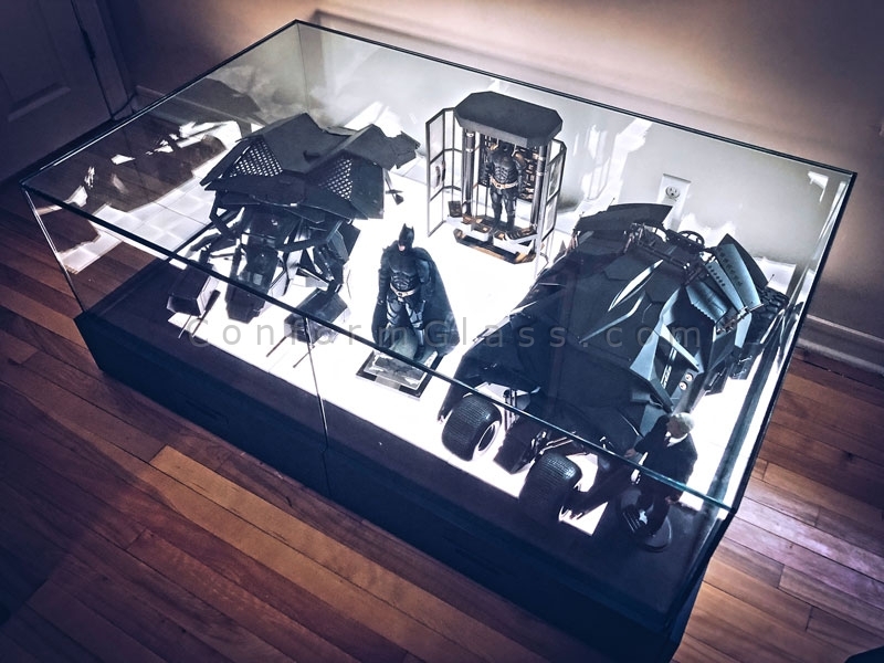 Glass display coffee table