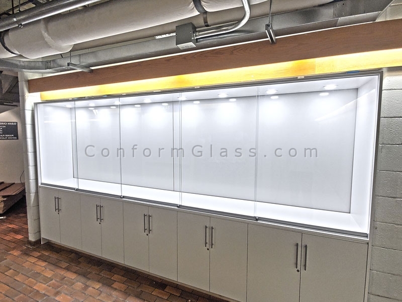 Display Cabinet with Sliding Doors