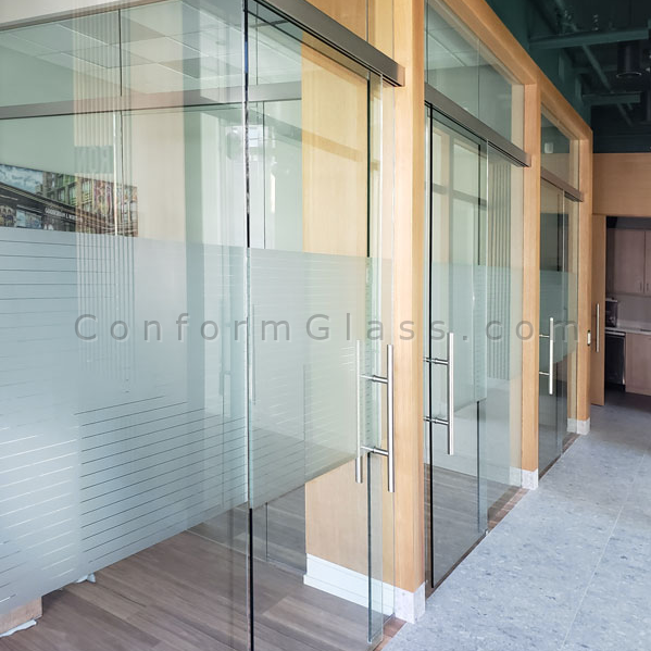 Frameless Office Partitions